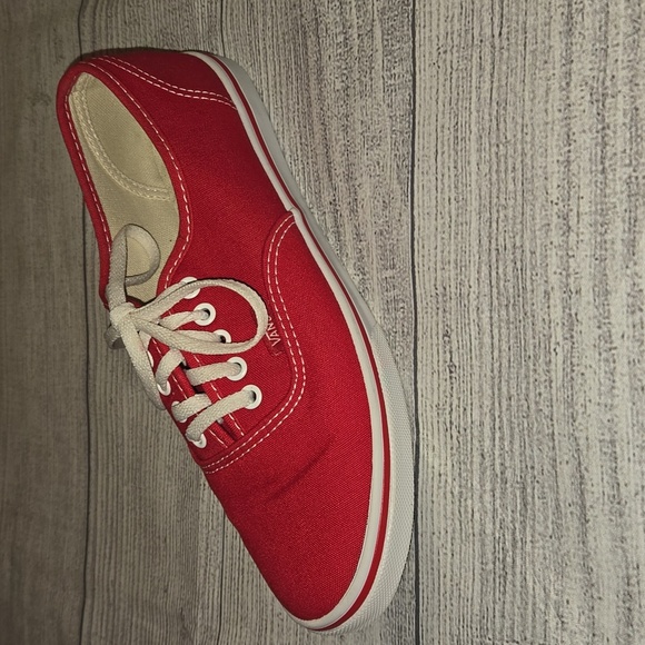 Vans Women's or Men's Authentic Shoes Red and White Size 7 Women / 5.5 Men - Picture 1 of 14
